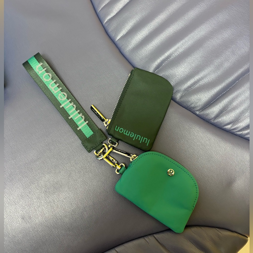 LULULEMON - key wallet